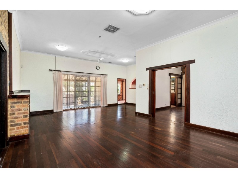 143 Parkin Street, Rockingham WA 6168