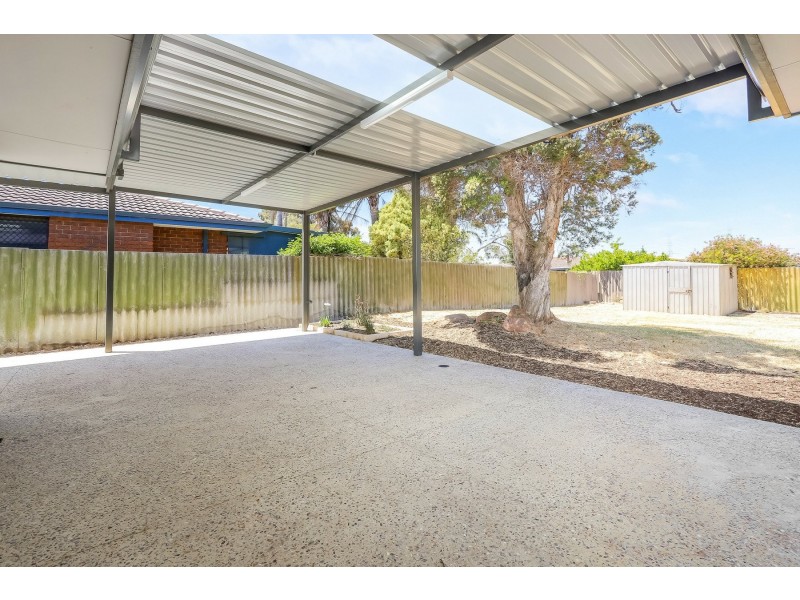 102 Elderberry Drive, South Lake WA 6164