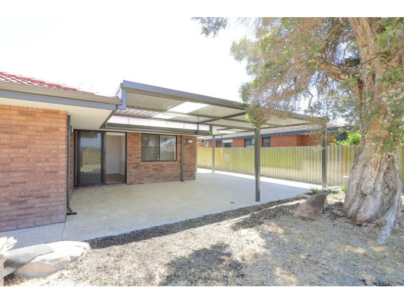 102 Elderberry Drive, South Lake WA 6164