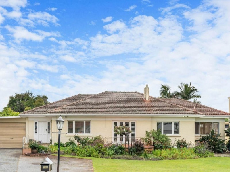 30 Corbel Street, Shelley WA 6148