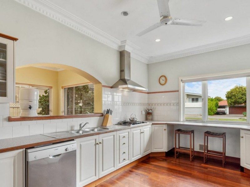 30 Corbel Street, Shelley WA 6148