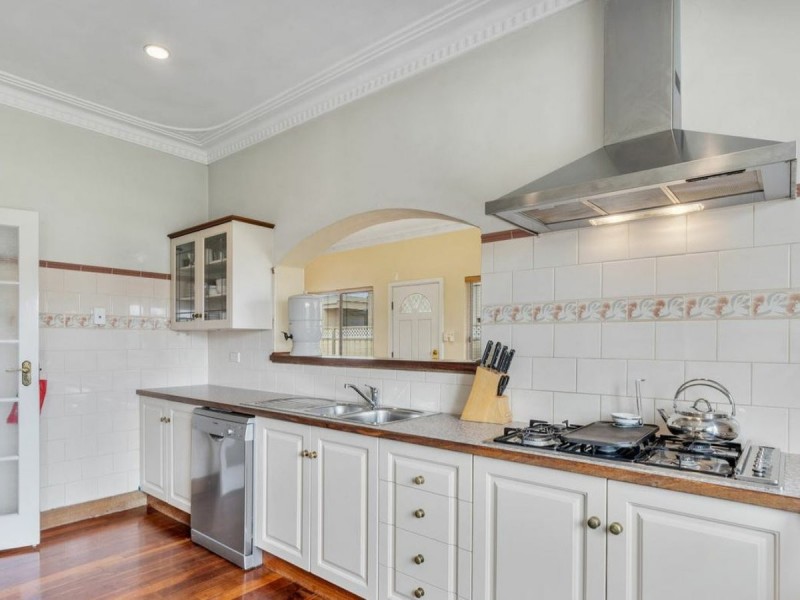 30 Corbel Street, Shelley WA 6148