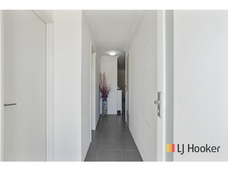 Unit 9/6 Chipping Crescent, Butler WA 6036