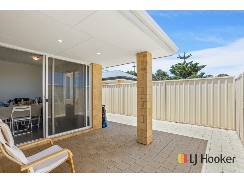 Unit 9/6 Chipping Crescent, Butler WA 6036