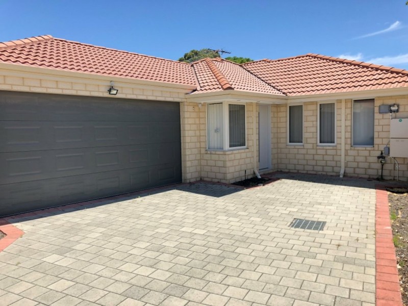 400c Berwick St, St James WA 6102