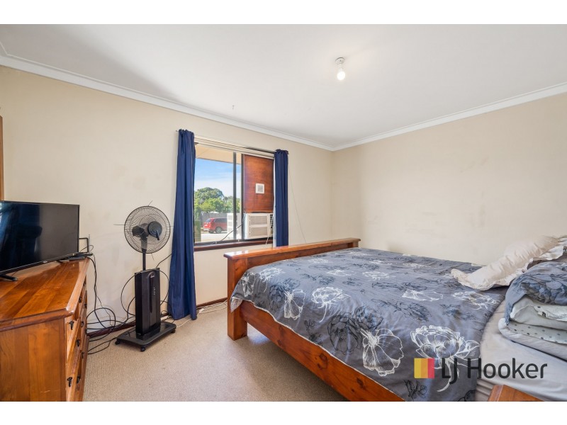 12 Dampiera Way, Ferndale WA 6148