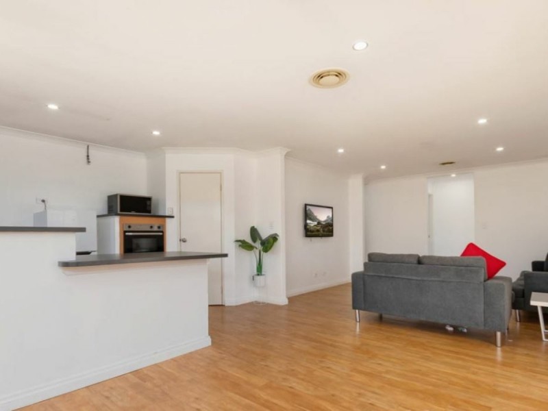29 Pembury Way, Butler WA 6036