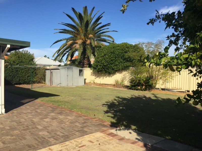 17 Paperbark Drive, Willetton WA 6155