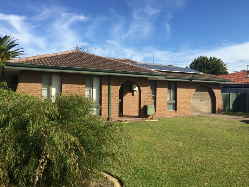 17 Paperbark Drive, Willetton WA 6155