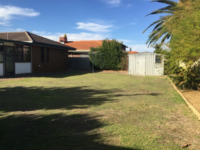 17 Paperbark Drive, Willetton WA 6155