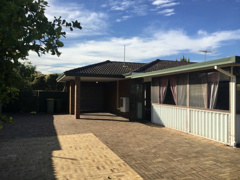 17 Paperbark Drive, Willetton WA 6155