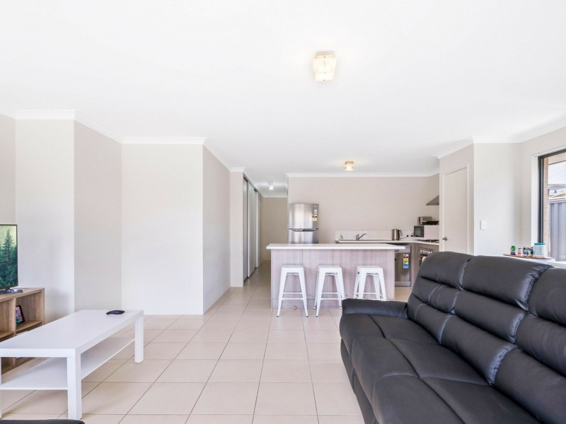 10a Lomond Way, Seville Grove WA 6112