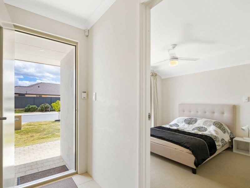 10a Lomond Way, Seville Grove WA 6112