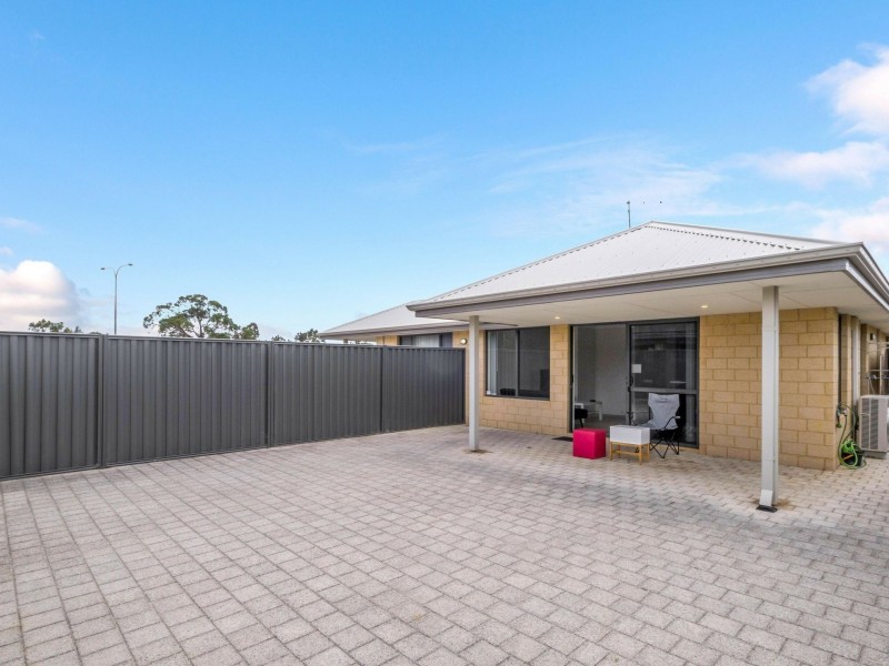 10a Lomond Way, Seville Grove WA 6112