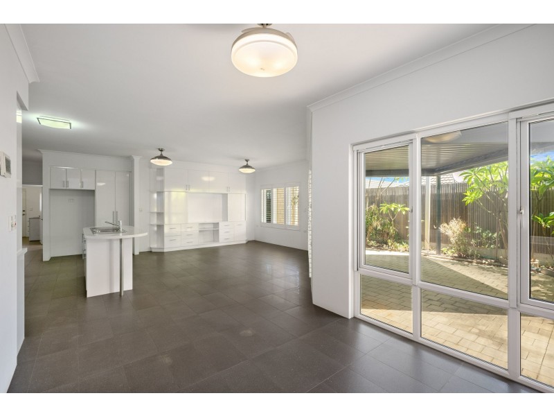 732 Canning Hwy, Applecross WA 6153