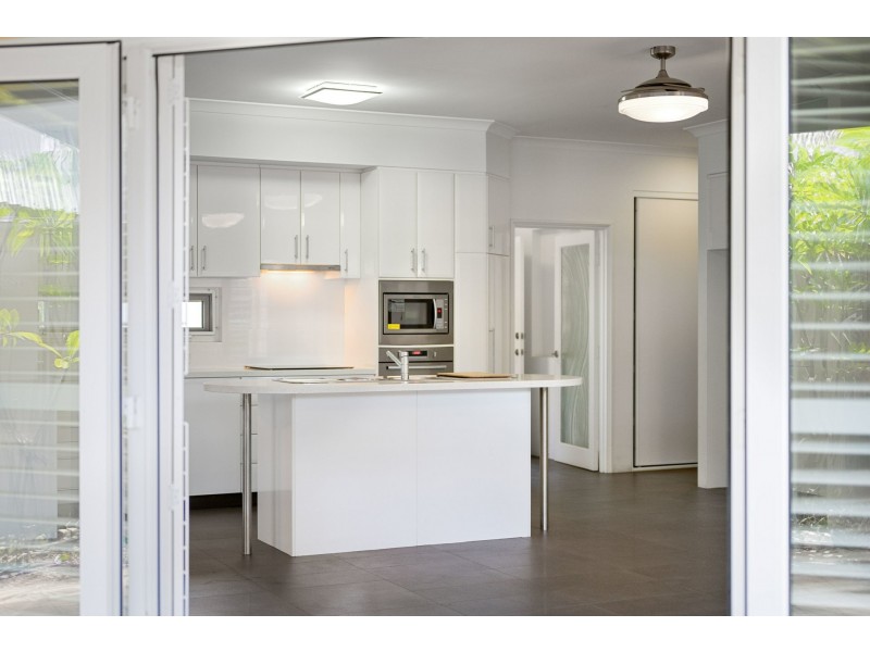 732 Canning Hwy, Applecross WA 6153
