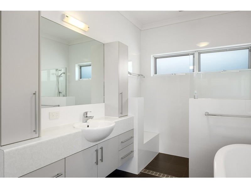 732 Canning Hwy, Applecross WA 6153