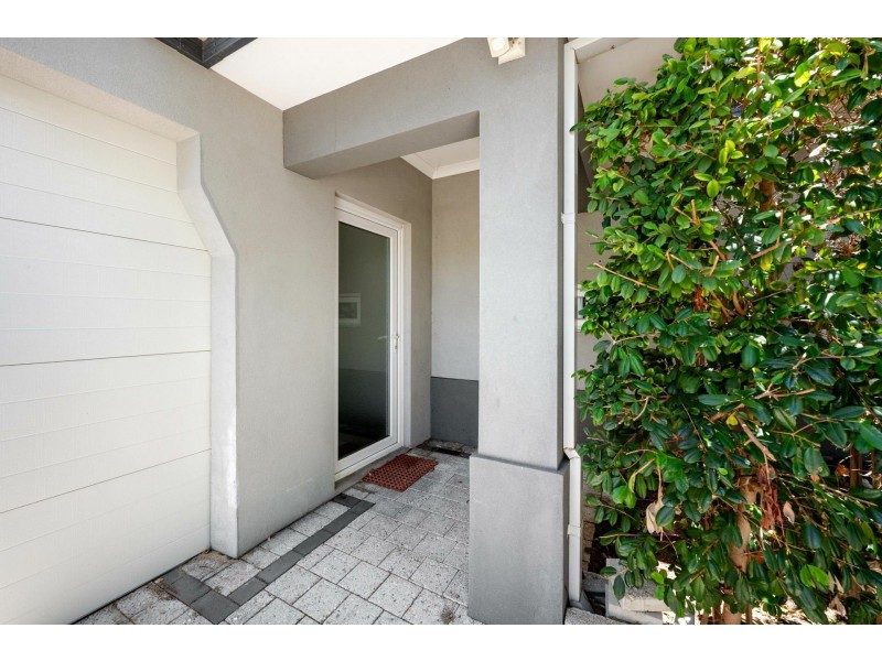 732 Canning Hwy, Applecross WA 6153