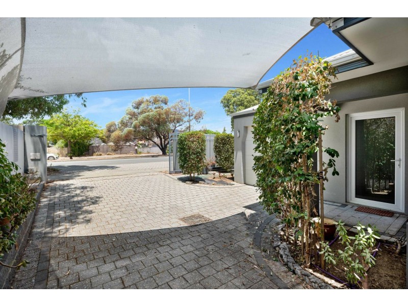 732 Canning Hwy, Applecross WA 6153