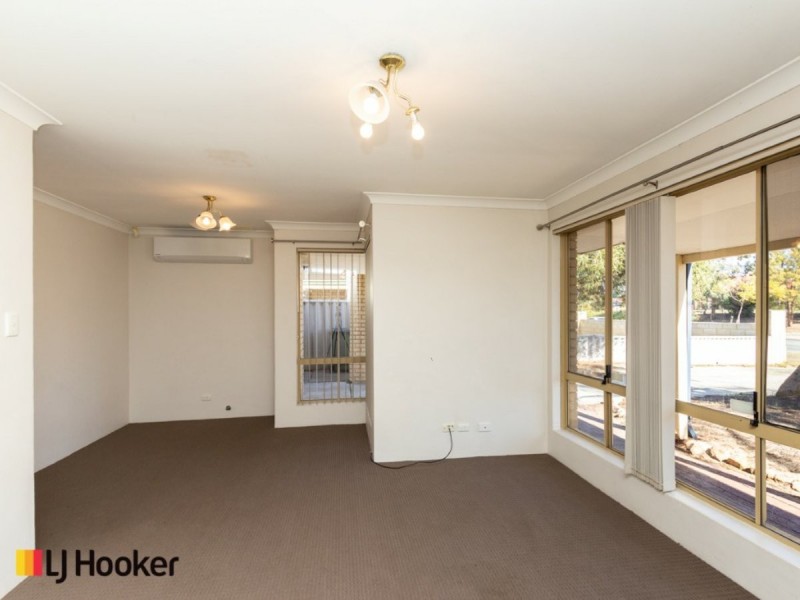 72 Elderberry Drive, South Lake WA 6164