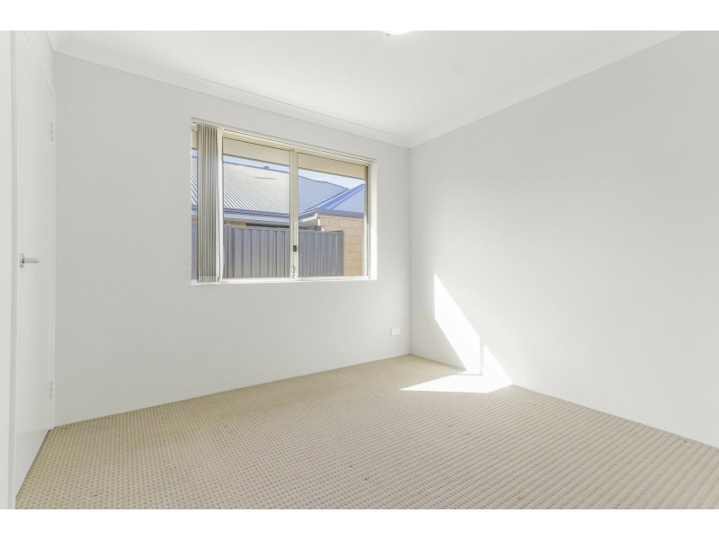 13b Lomond Way, Seville Grove WA 6112