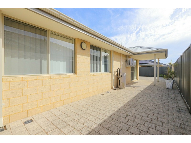 13b Lomond Way, Seville Grove WA 6112
