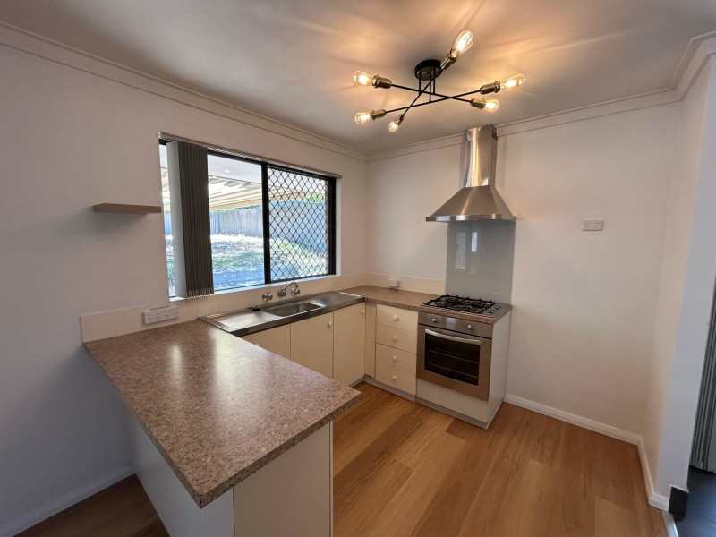 49 South Lake Drive, South Lake WA 6164