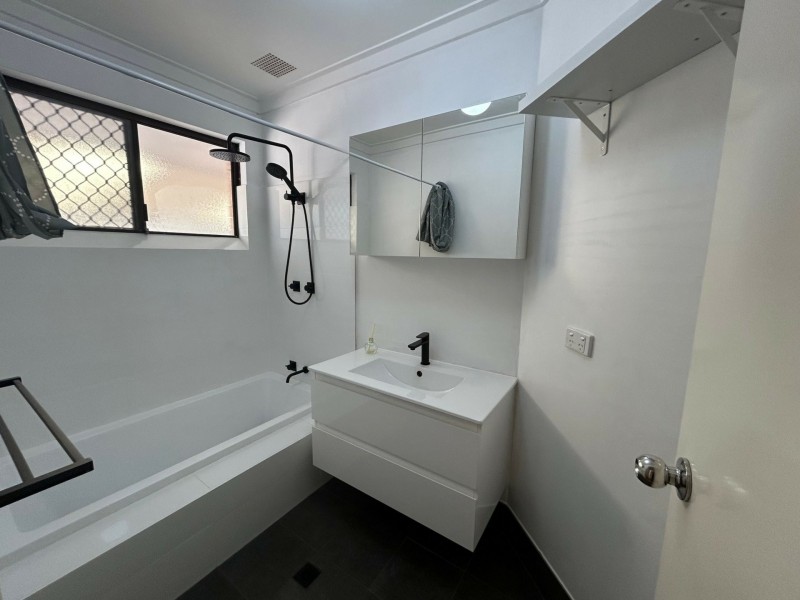 49 South Lake Drive, South Lake WA 6164