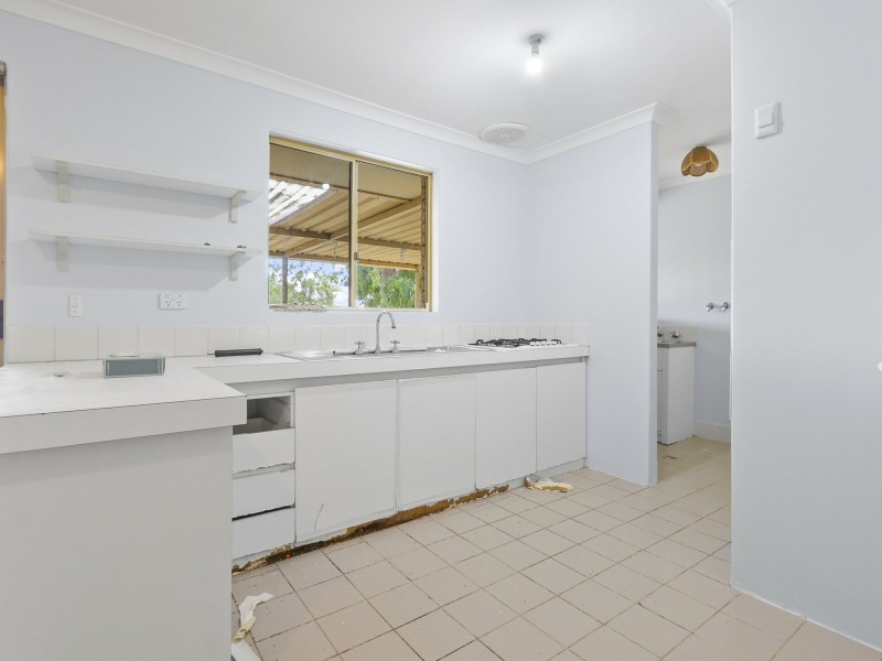 84 Unnaro Street, Hillman WA 6168