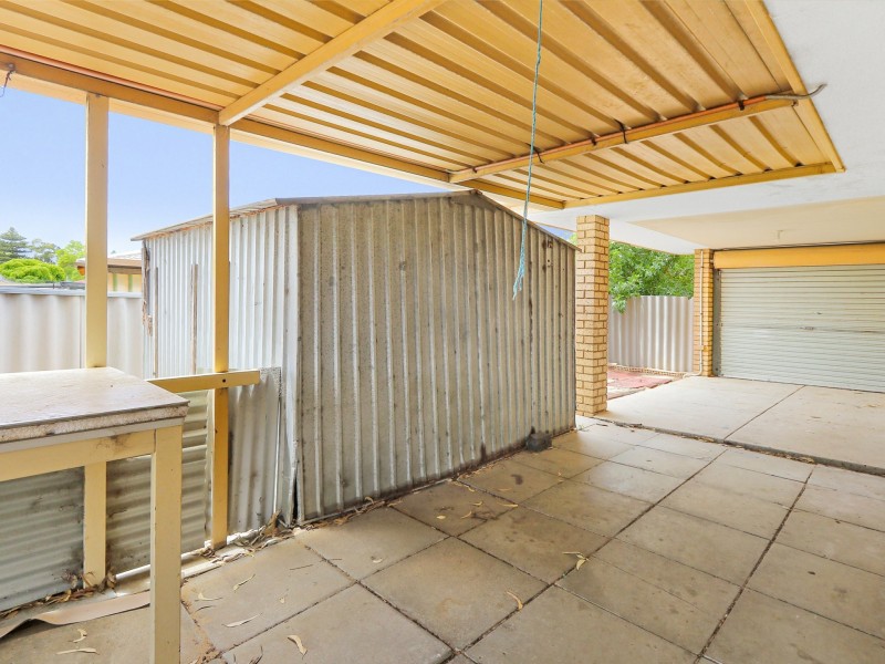 84 Unnaro Street, Hillman WA 6168
