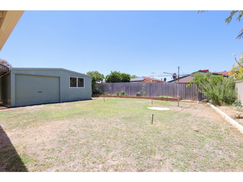 56 Regal Drive, Thornlie WA 6108