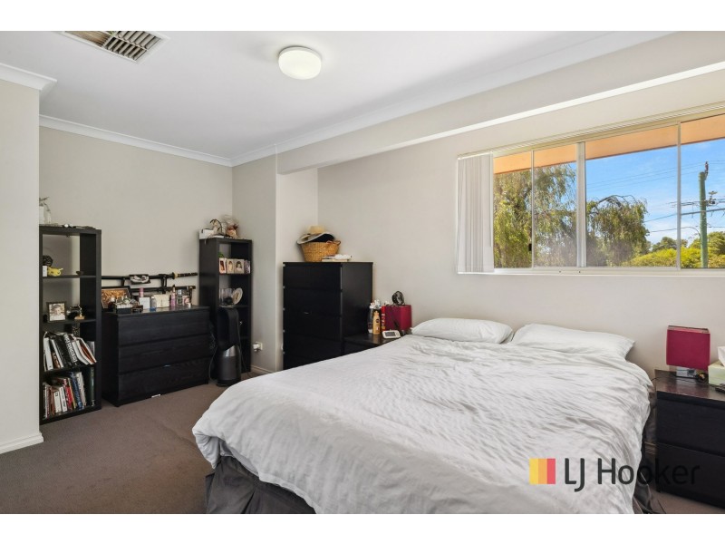 Unit 1/190 Kitchener Road, Booragoon WA 6154
