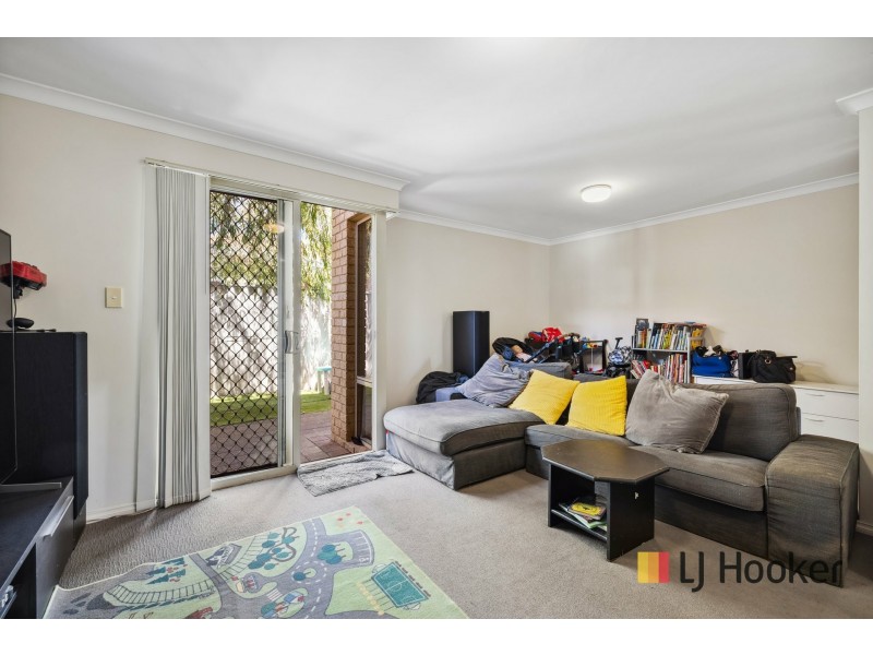Unit 1/190 Kitchener Road, Booragoon WA 6154