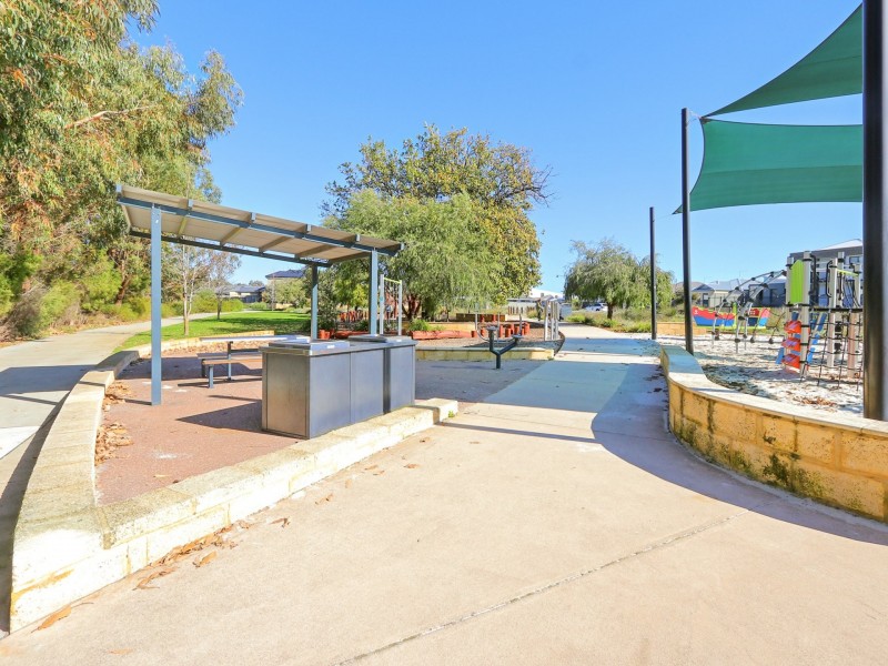 5 Volta Way, Success WA 6164