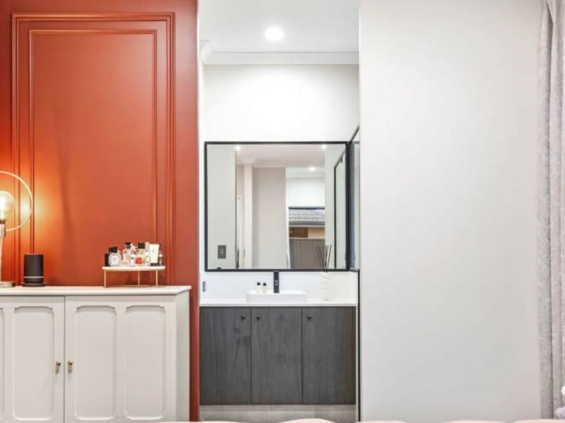 33 Little Close, East Cannington WA 6107