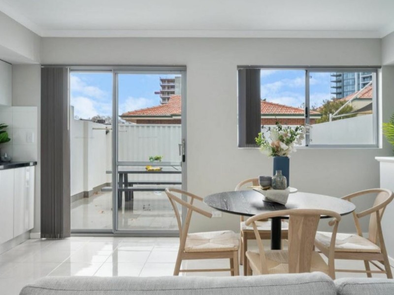 Apartment 5/2 First Avenue, Applecross WA 6153