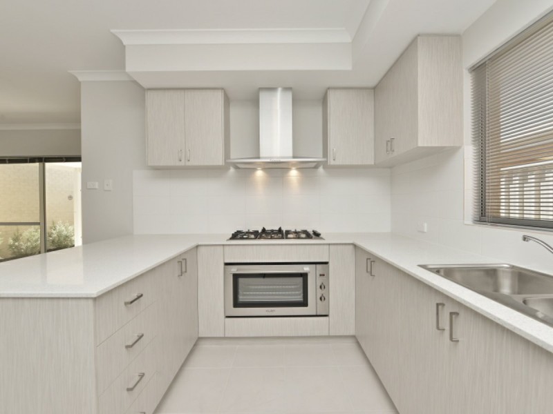 60 Addington Loop, Piara Waters WA 6112