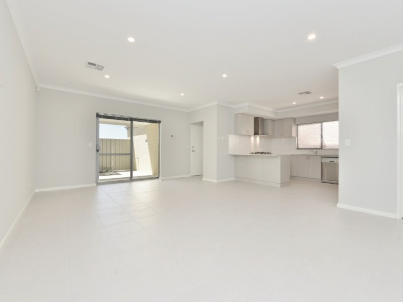 60 Addington Loop, Piara Waters WA 6112