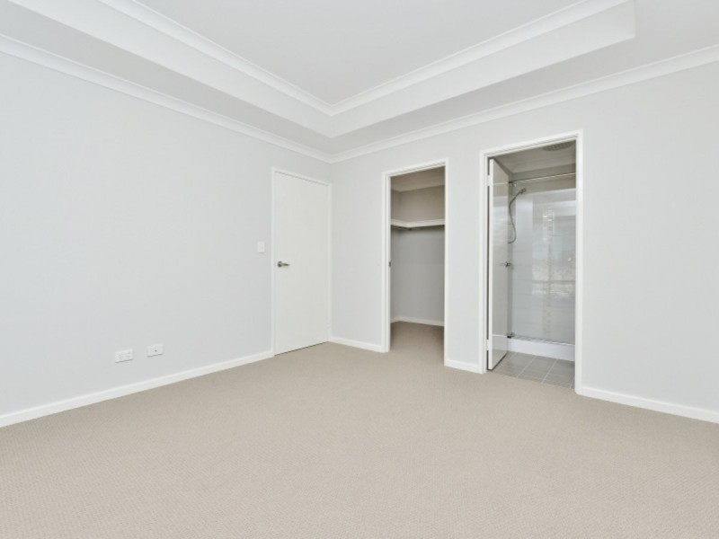 60 Addington Loop, Piara Waters WA 6112