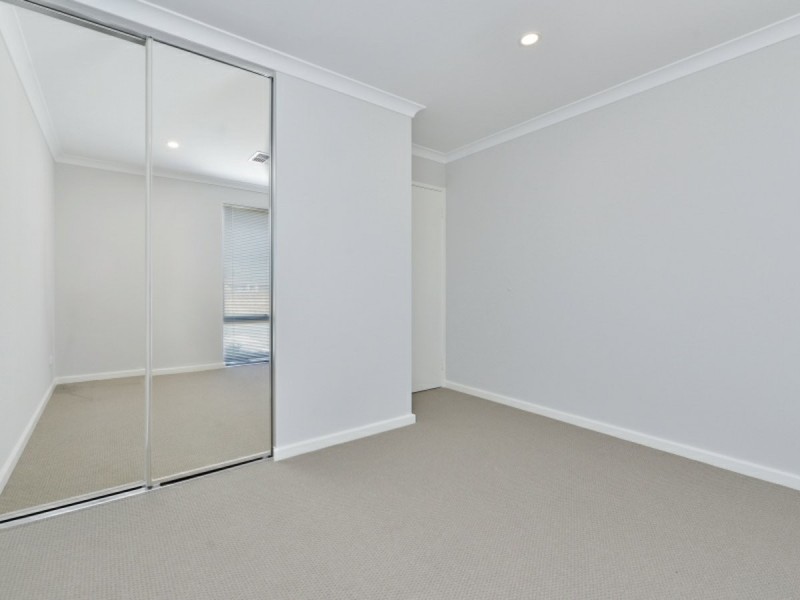 60 Addington Loop, Piara Waters WA 6112