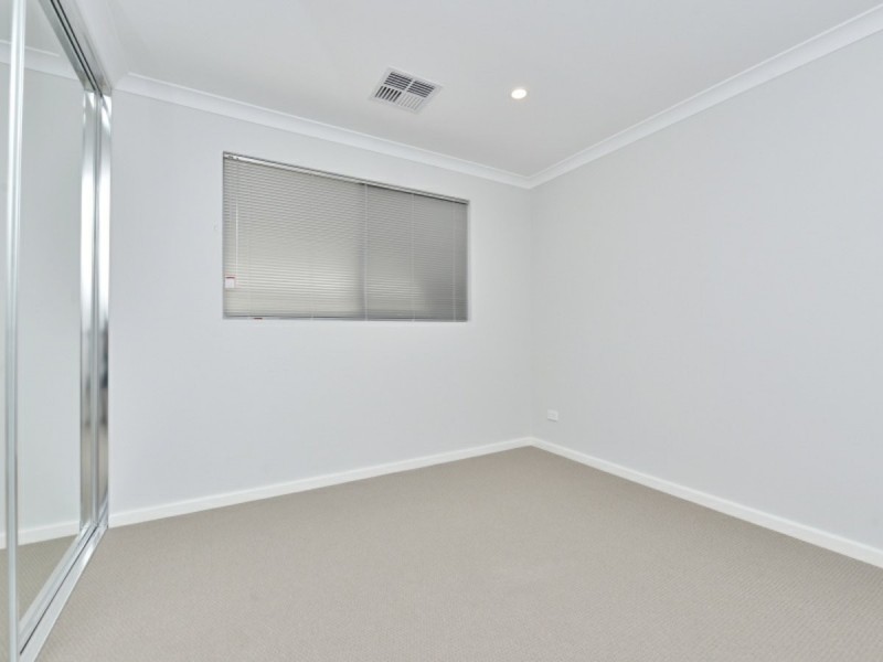 60 Addington Loop, Piara Waters WA 6112