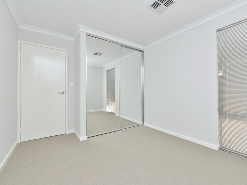 60 Addington Loop, Piara Waters WA 6112