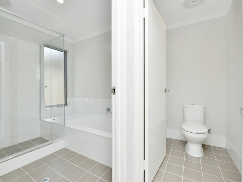 60 Addington Loop, Piara Waters WA 6112