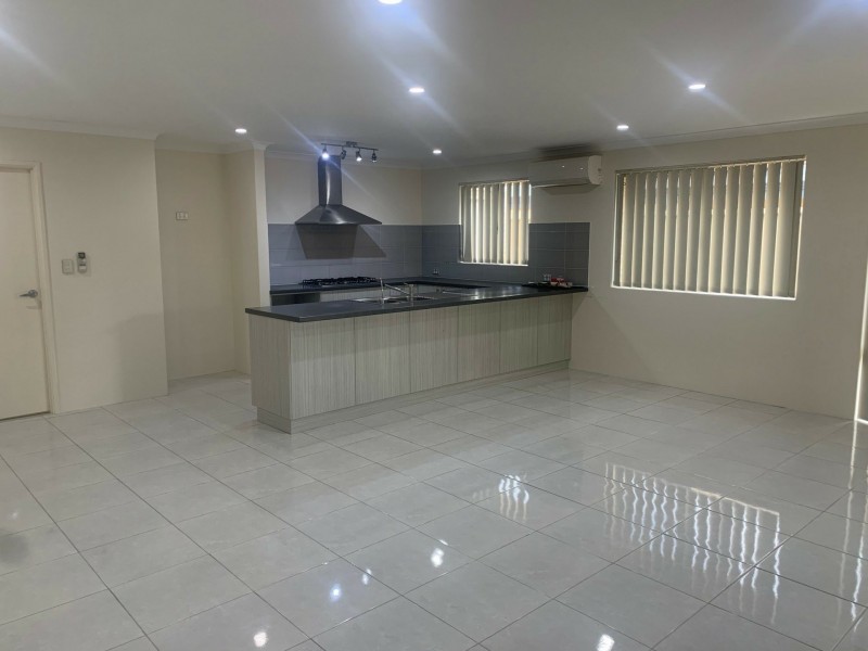 61 Billericay Circuit, Butler WA 6036