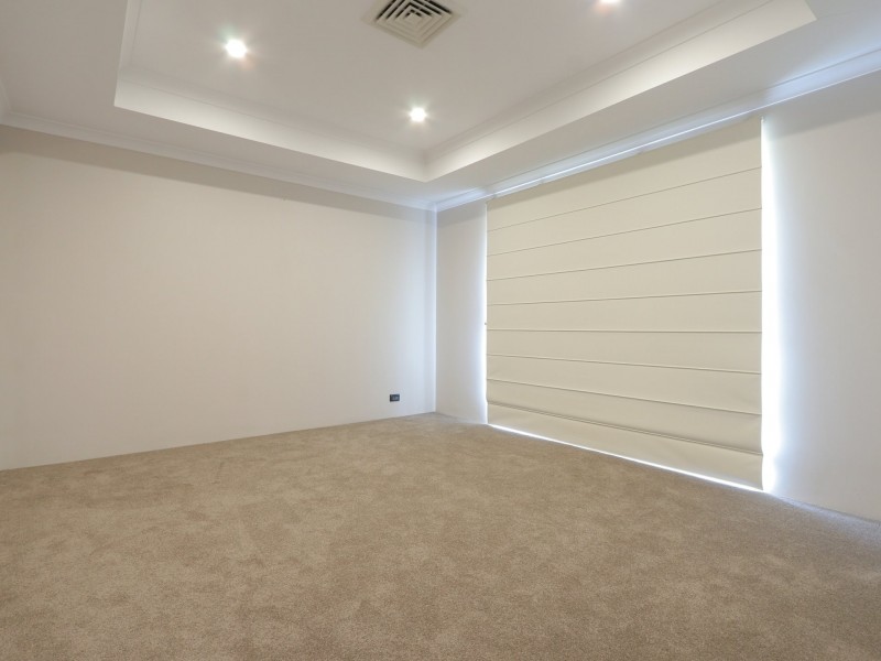 111 Kitchener Road, Alfred Cove WA 6154