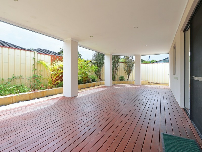 111 Kitchener Road, Alfred Cove WA 6154