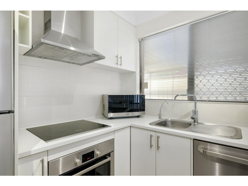 8/96 Tribute Street East, Shelley WA 6148