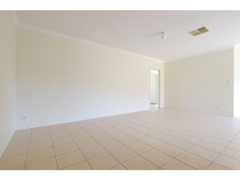 17a Ormond Bend, Butler WA 6036