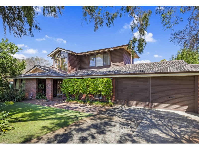 2 Desford Close, Shelley WA 6148