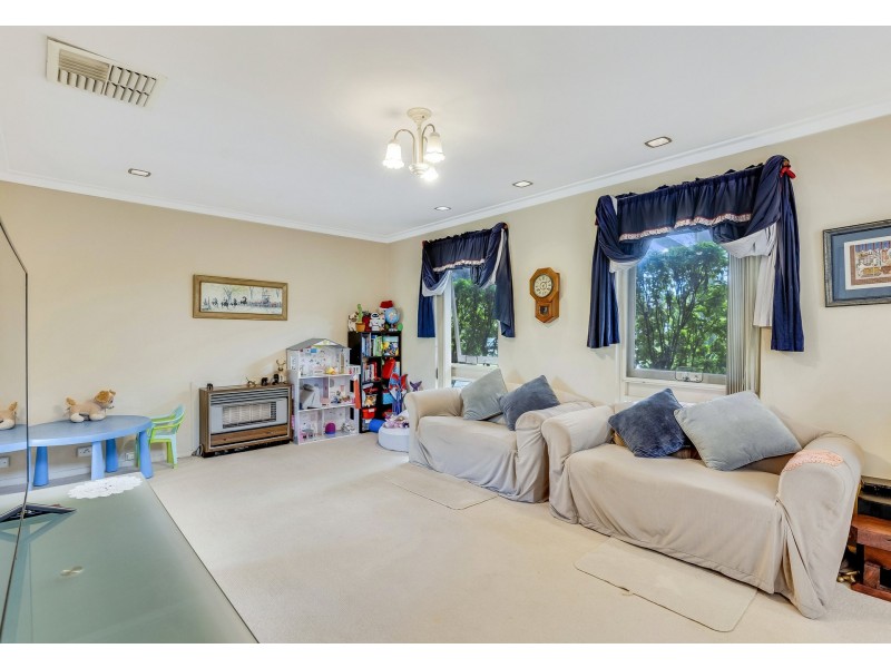 2 Desford Close, Shelley WA 6148